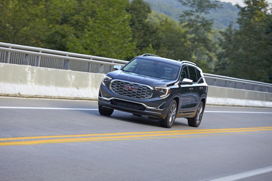 GMC Terrain Denali 2017 года  (фото 16 из 41)